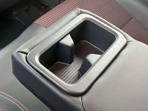 Used 2025 Nissan Kicks SR w/ SR Premium Package image 14