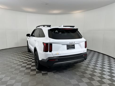 Certified 2023 Kia Sorento S w/ Panoramic Sunroof Package image 8