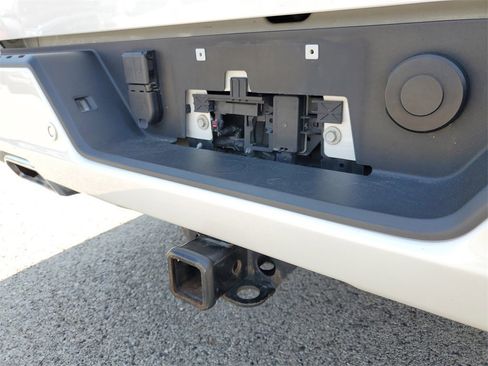 Used 2023 Chevrolet Silverado 1500 High Country image 10