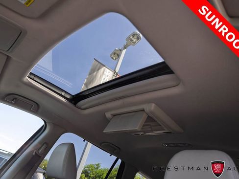 Used 2016 Honda Pilot Touring image 10