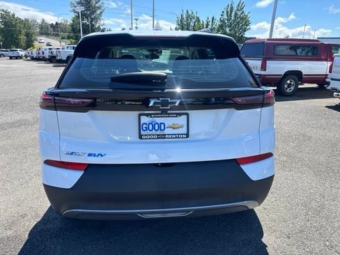 Used 2023 Chevrolet Bolt EUV LT FWD image 4