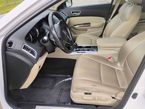 Used 2020 Acura TLX FWD image 11