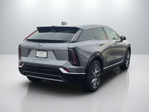 New 2026 Cadillac Optiq Luxury 1 RWD image 5