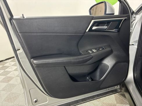 Used 2022 Mitsubishi Outlander SE image 26