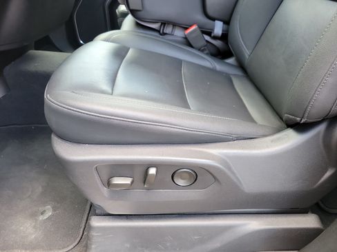 Used 2026 GMC Sierra 1500 SLT RWD image 5