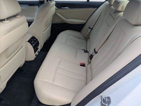 Used 2018 BMW 530i w/ Premium Package image 20