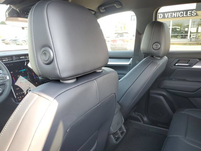 New 2027 GMC Terrain Elevation w/ Elevation Premium Package AWD/4WD image 29