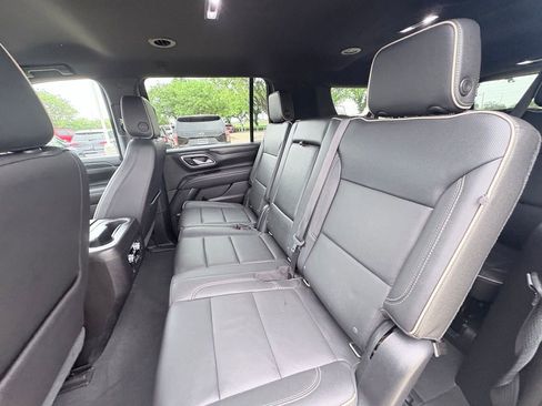 Used 2021 GMC Yukon XL SLT image 7