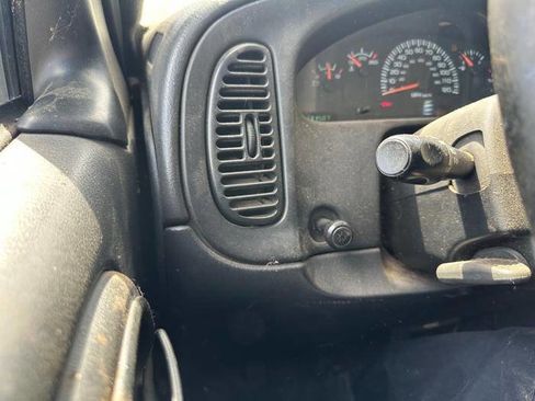 Used 2003 Dodge B2500 RWD image 38
