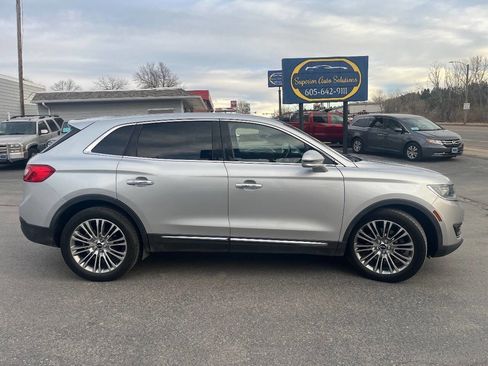 Used 2016 Lincoln MKX Reserve w/ Equipment Group 102A image 7