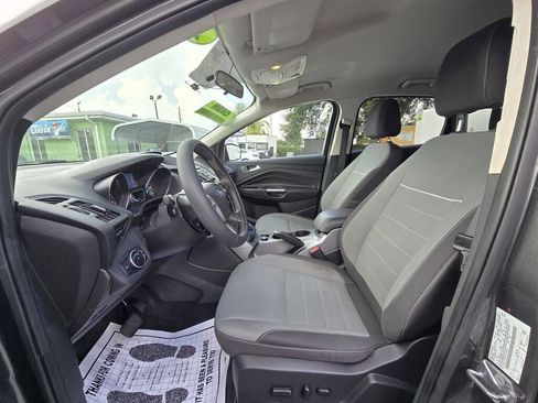 Used 2015 Ford Escape SE FWD image 10