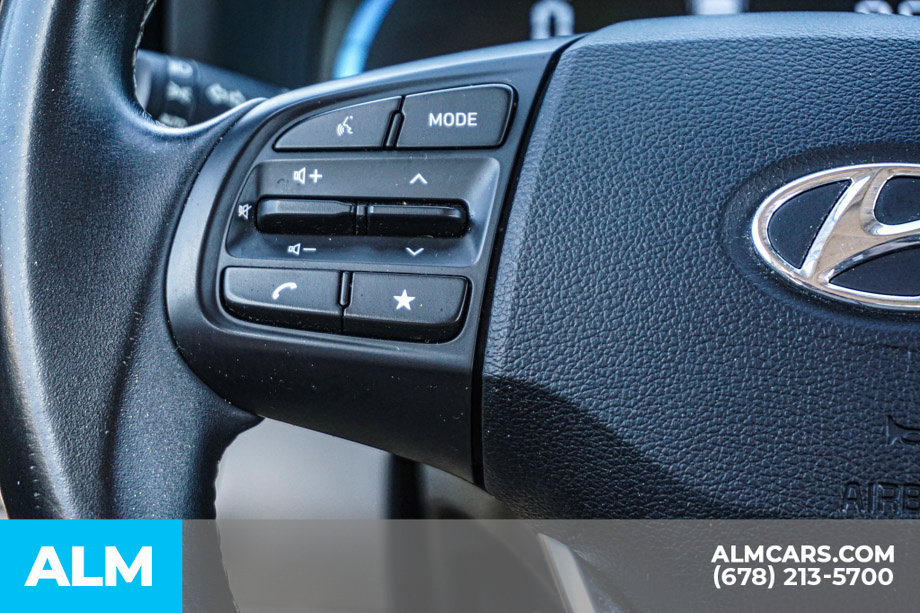 Used 2025 Hyundai Venue SEL FWD image 28