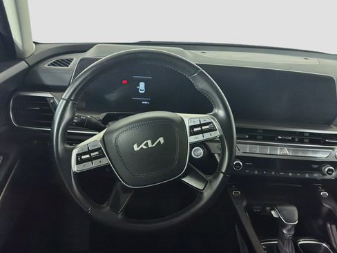 Used 2025 Kia Telluride S AWD/4WD image 17