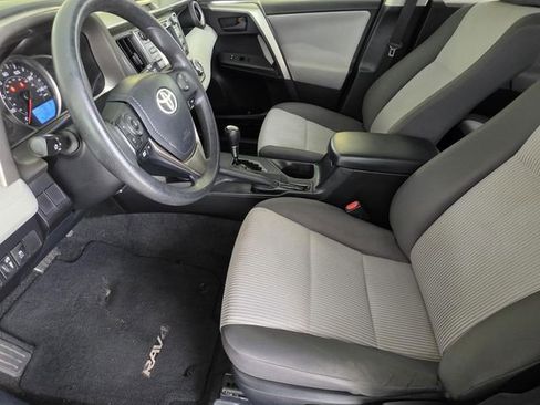 Used 2014 Toyota RAV4 LE FWD image 6