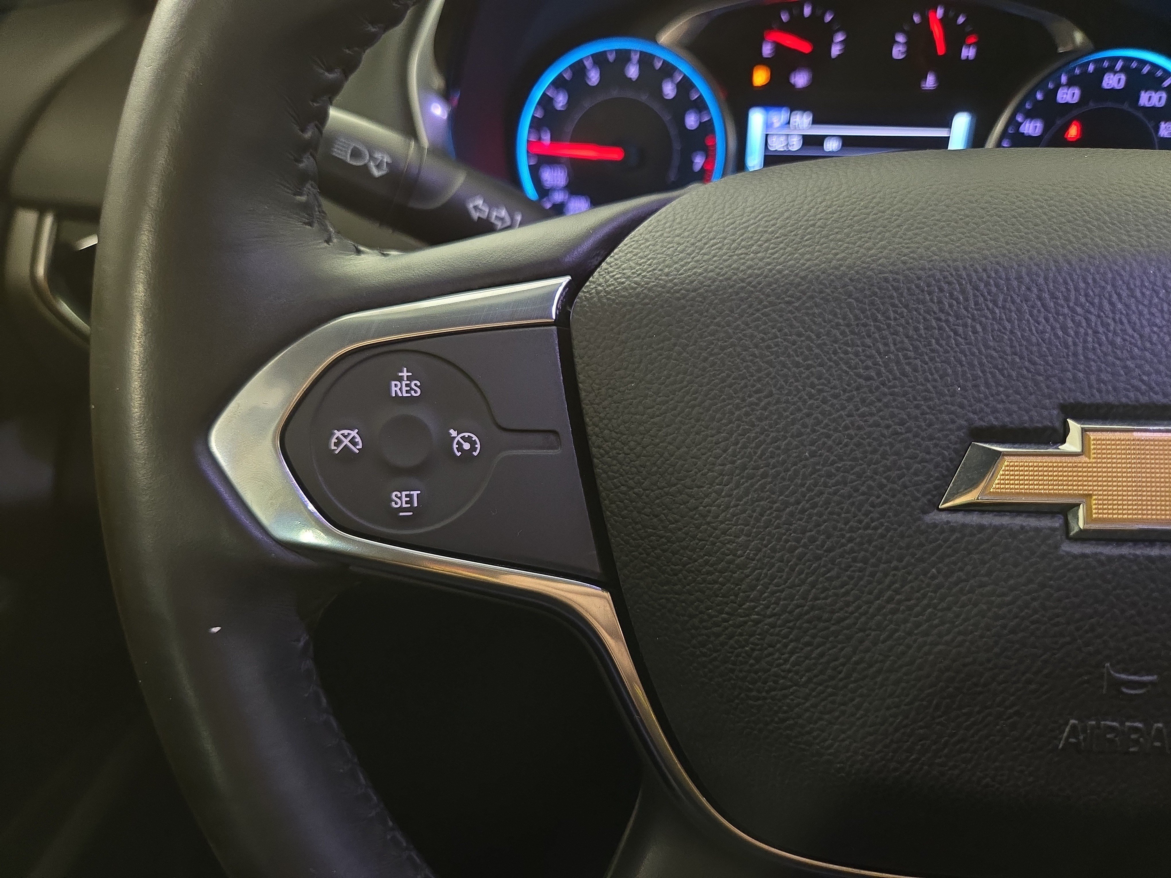 Used 2018 Chevrolet Traverse LT FWD image 16