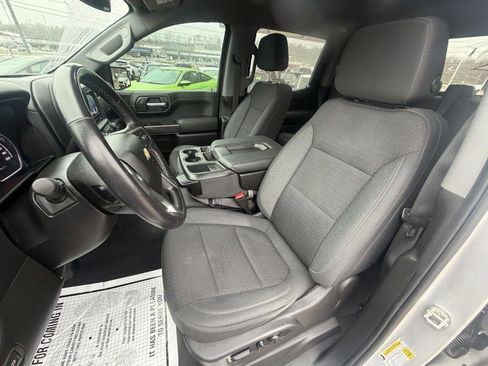 Used 2022 Chevrolet Silverado 1500 LT w/ Z71 Off-Road Package AWD/4WD image 9