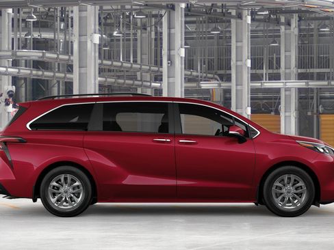 New 2026 Toyota Sienna XLE image 12