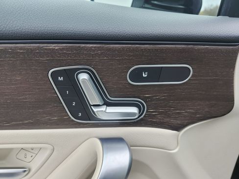 Used 2019 Mercedes-Benz A 220 4MATIC image 28