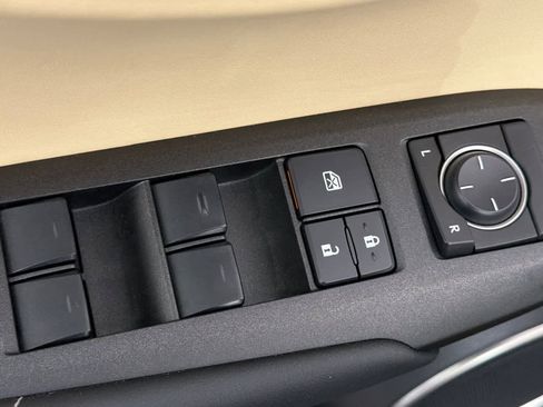 Used 2016 Lexus NX 200t AWD image 13