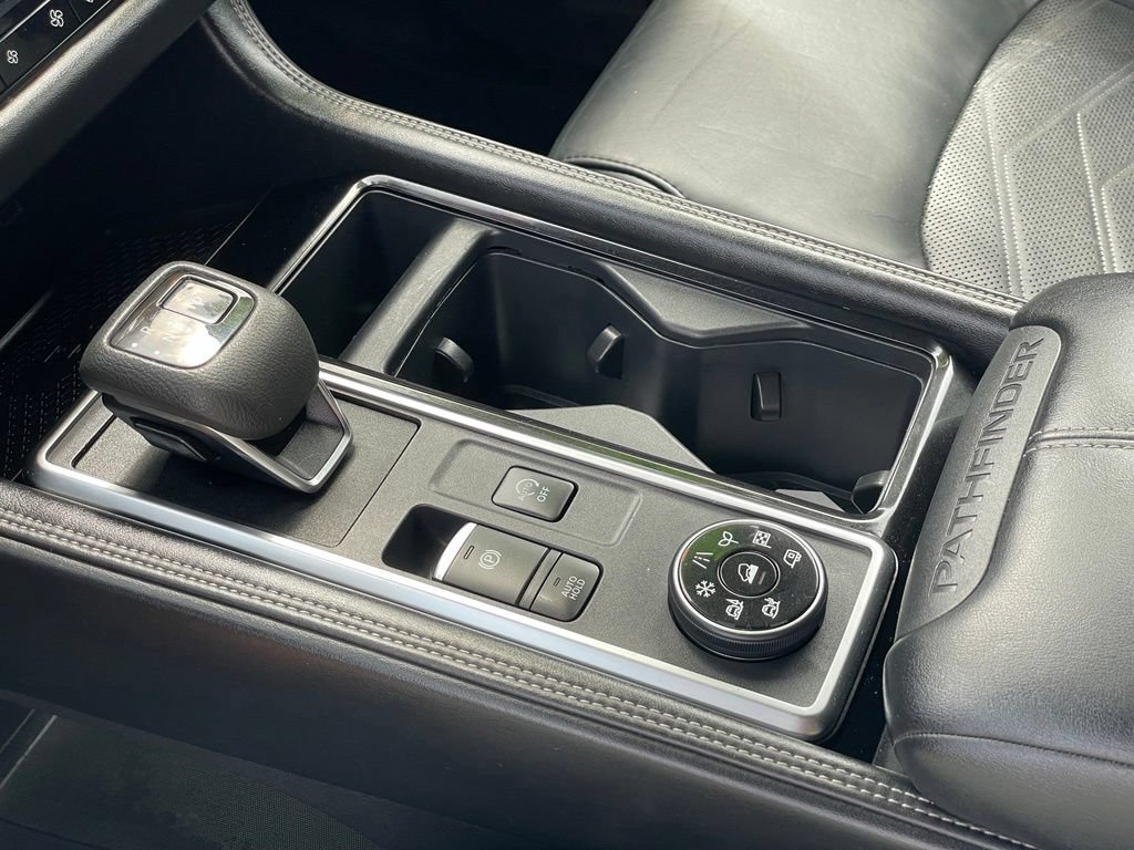 Certified 2023 Nissan Pathfinder Platinum AWD/4WD image 28