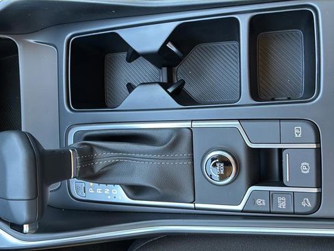 New 2026 Kia Sorento LX FWD image 32