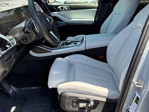 Used 2026 BMW X7 xDrive40i w/ M Sport Package AWD/4WD image 18