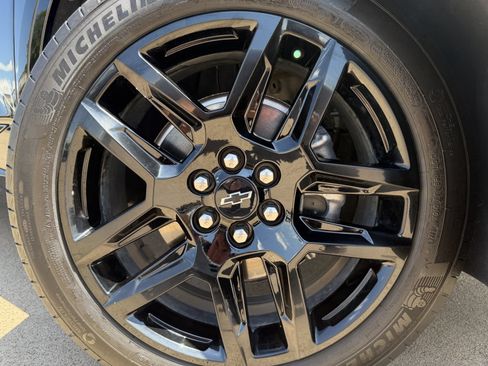 Used 2025 Chevrolet Blazer RS w/ Driver Confidence II Package FWD image 11
