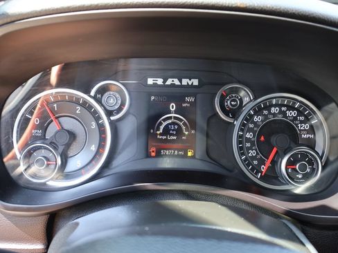 Used 2024 RAM 2500 Big Horn w/ Off Road Package AWD/4WD image 33