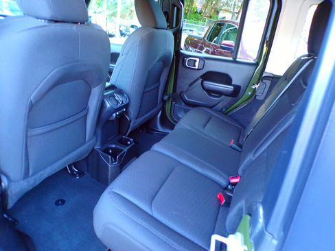 Used 2023 Jeep Wrangler Unlimited Sport AWD/4WD image 14