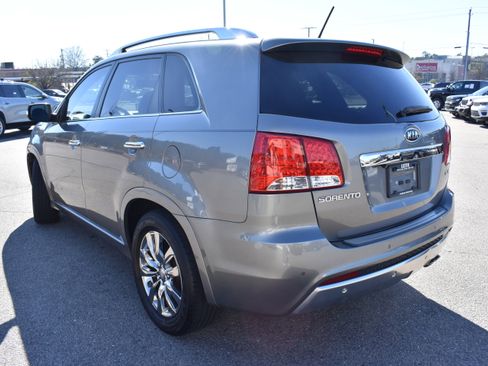 Used 2013 Kia Sorento SX w/ SX Premium Pkg image 7