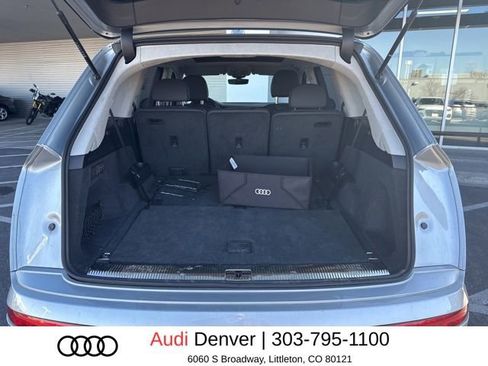 Used 2023 Audi Q7 3.0T Prestige image 5