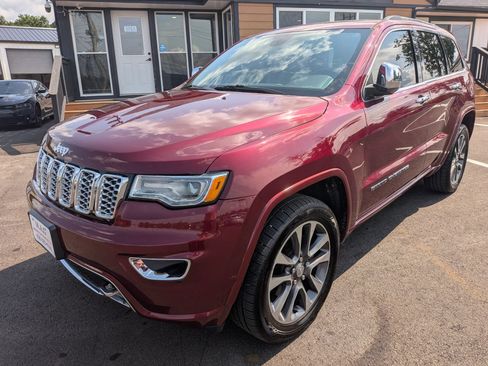 Used 2017 Jeep Grand Cherokee Overland AWD/4WD image 2