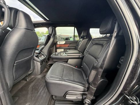 Used 2020 Lincoln Navigator Reserve w/ Luxury Package AWD/4WD image 19