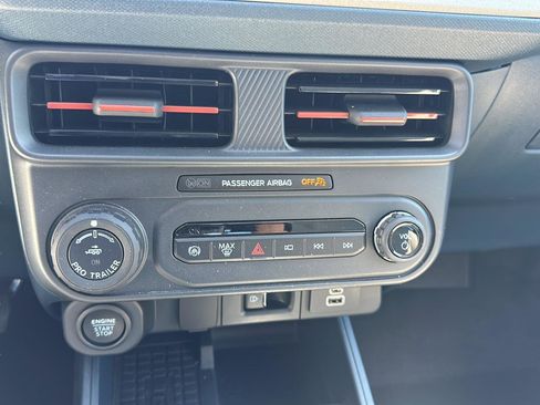 Used 2025 Ford Maverick Lariat w/ 4K Tow Package AWD/4WD image 17