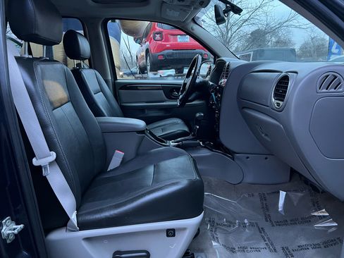 Used 2008 GMC Envoy SLE w/ Sun And Sound Package image 16