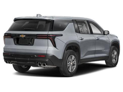 Used 2024 Chevrolet Traverse LS w/ Midnight/Sport Edition FWD image 5