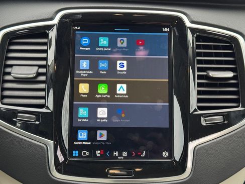 Used 2023 Volvo XC90 T8 Ultimate w/ Protection Package image 13