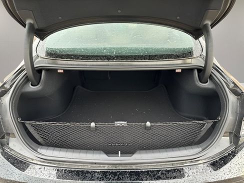 New 2025 Hyundai Sonata Limited image 9