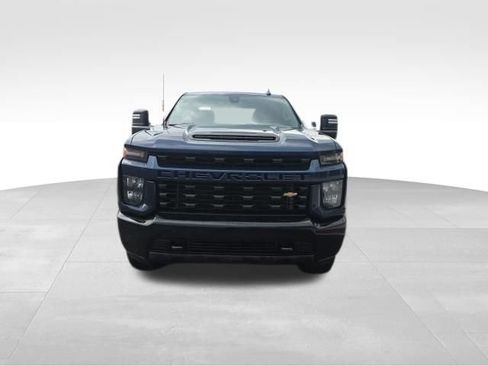Certified 2022 Chevrolet Silverado 2500 Custom w/ Custom Value Package AWD/4WD image 2