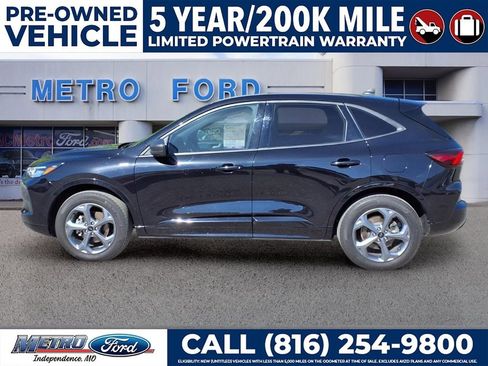 Used 2024 Ford Escape ST-Line w/ Tech Pack #1 AWD/4WD image 7
