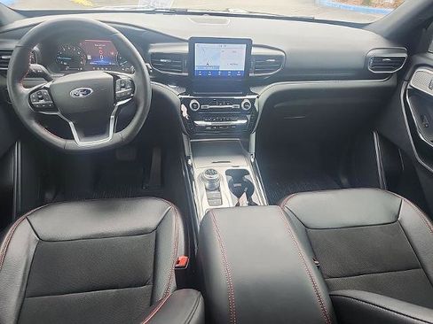 Certified 2023 Ford Explorer ST-Line w/ Class IV Trailer Tow Package image 9