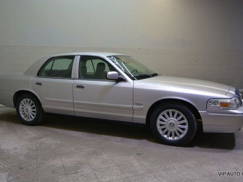 Used 2009 Mercury Grand Marquis LS image 29