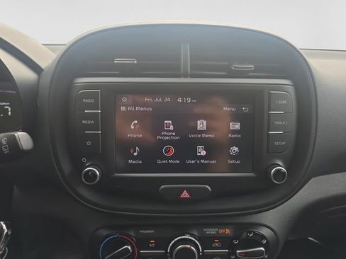 Used 2023 Kia Soul LX w/ LX Technology Package FWD image 15