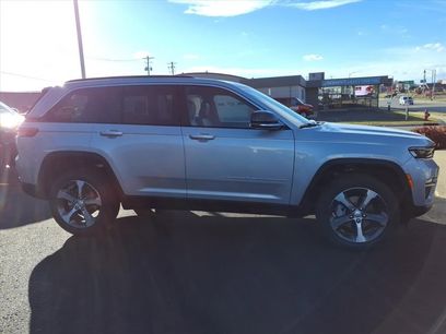 New 2025 Jeep Grand Cherokee Limited w/ Trailer Tow Package