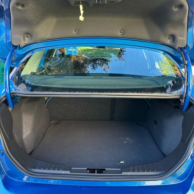 Used 2018 Ford Focus SE w/ SE Appearance Package FWD image 17