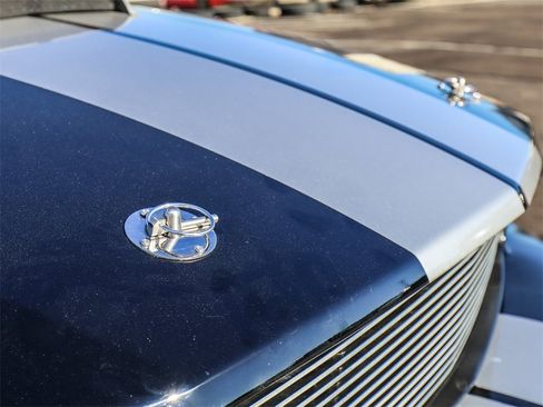 Used 2007 Ford Mustang GT Premium image 12