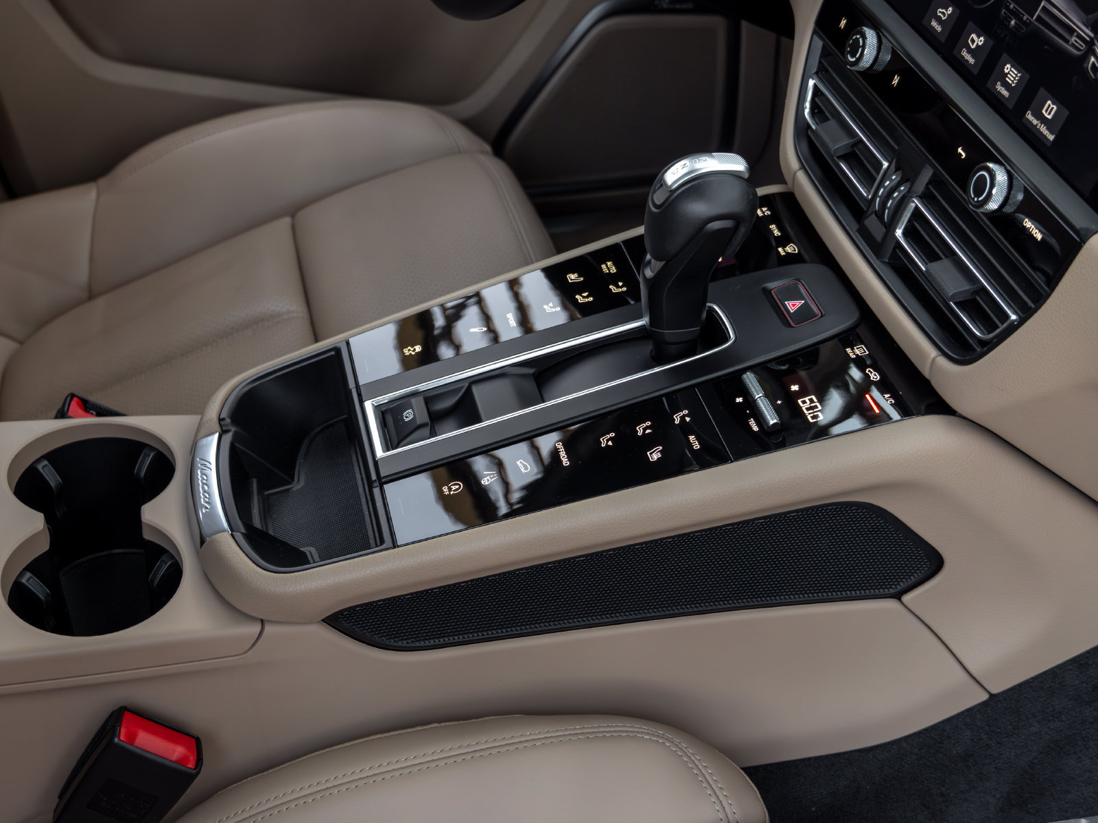 Certified 2023 Porsche Macan S AWD/4WD image 55