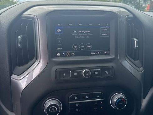 Used 2024 Chevrolet Silverado 2500 Custom w/ Custom Convenience Package AWD/4WD image 17