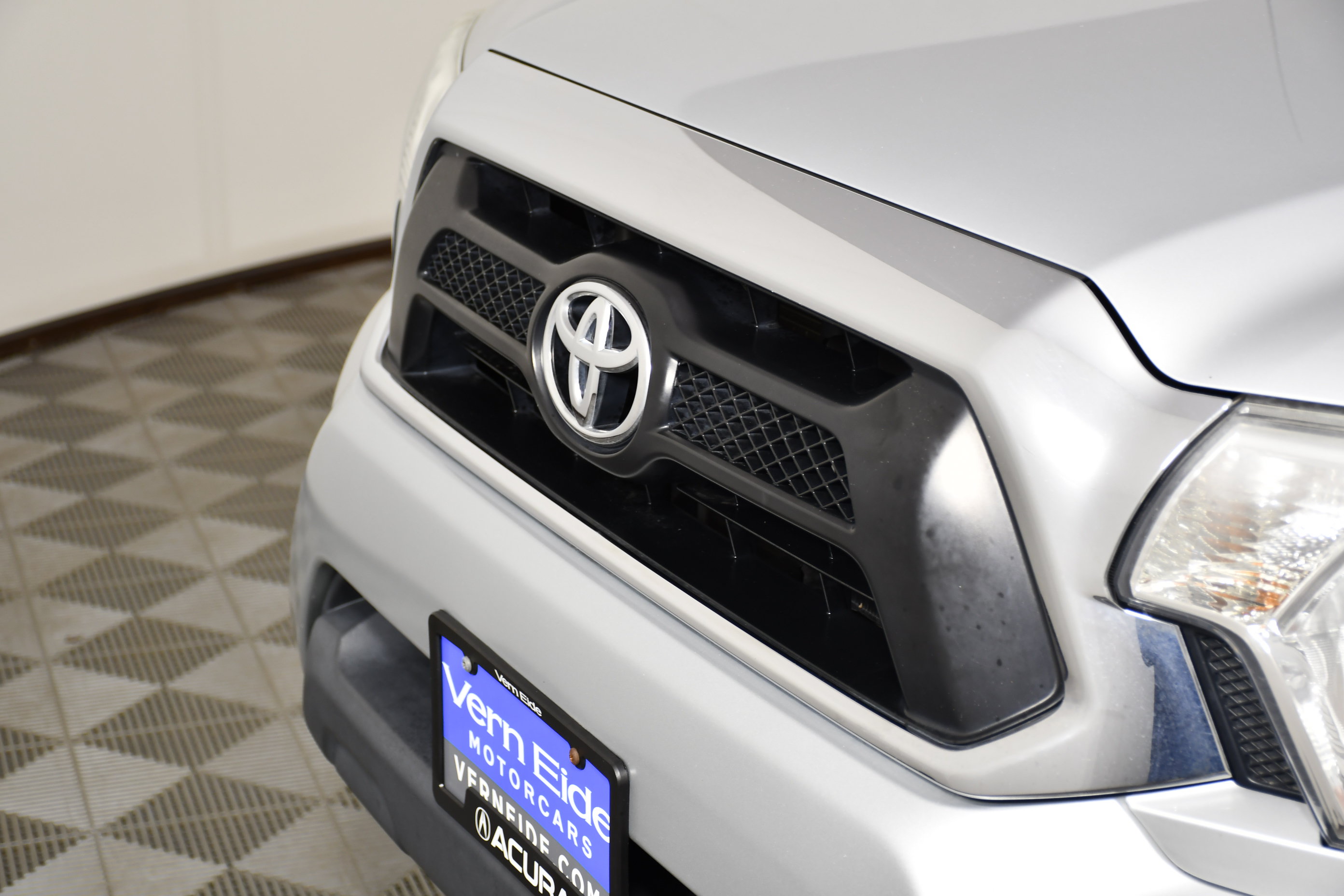 Used 2013 Toyota Tacoma 4x4 Double Cab w/ TRD Off-Road Pkg image 11