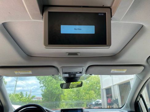 Used 2023 Honda Odyssey Touring image 26